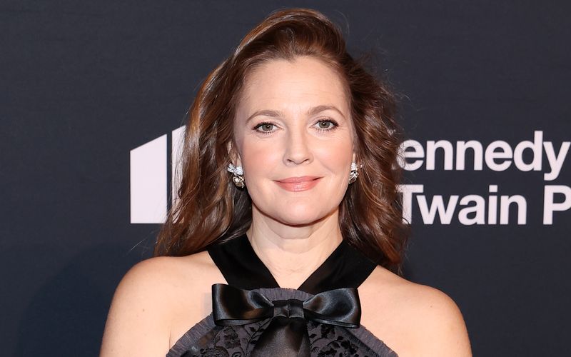 Drew Barrymore wird nicht mehr die National Book Awards präsentieren.