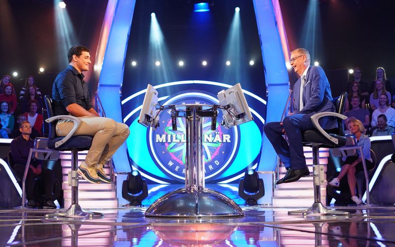 Günther Jauch hat viel Spaß mit dem 26-Jährigen.