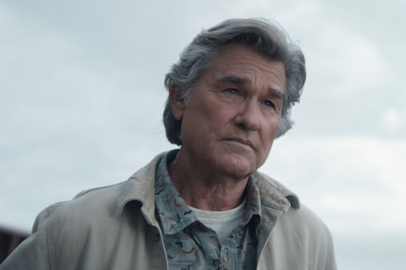 Lee Shaw (Kurt Russell) bekommt es mit allerlei Monstern zu tun.