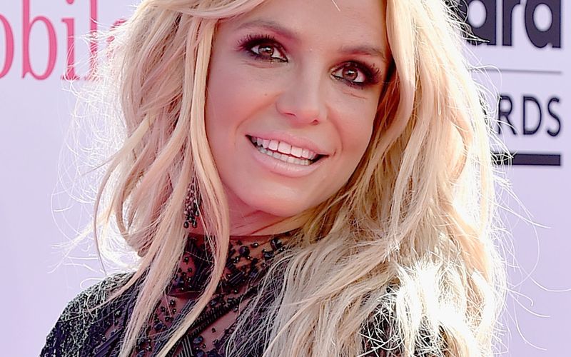 Pop-Ikone Britney Spears (41) schwärmt in einem Instagram-Post von Branchenkollegin Taylor Swift (33) und erinnert sich an ihre erste Begegnung vor 20 Jahren.