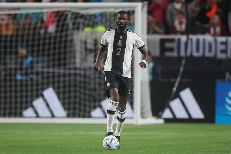 Die Nationalelf verfügt über starke Verteidiger wie Antonio Rüdiger, allerdings blieb die Defensive zuletzt die Achillesferse der Mannschaft.