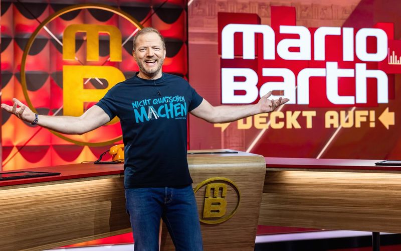 Der Comedian Mario Barth berichtet bei RTL zur besten Sendezeit über Fälle von angeblicher Steuerverschwendung.