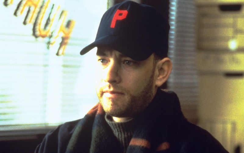 Andrew Beckett (Tom Hanks) ist ein erfolgreicher Anwalt. Doch wegen seiner Aids-Erkrankung verliert er seinen Job.