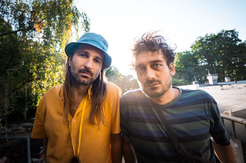 Michael Huber und Fabian Frischmann gehören zur Band "Dicht & Ergreifend" und starteten im Rahmen der Verleihung des Bayerischen Kulturpreises eine Protestaktion für den guten Zweck.