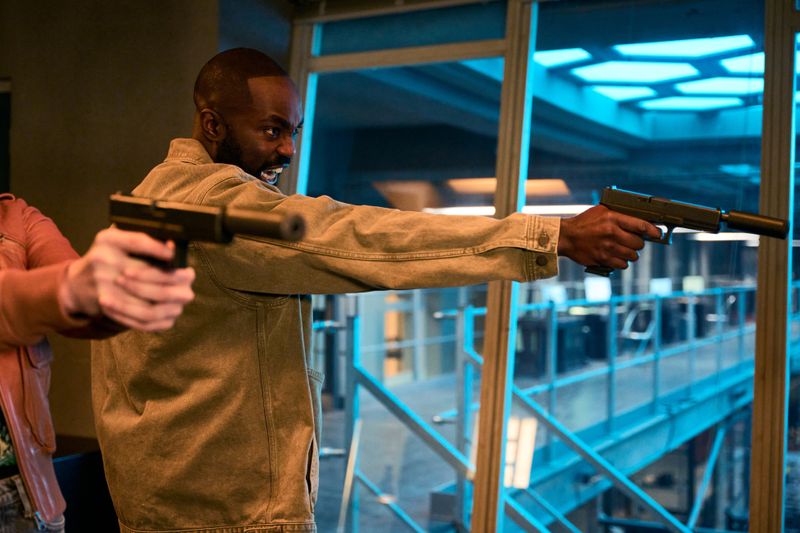 In der zweiten Staffel der achtteiligen Actionthriller-Serie "The Lazarus Project" (zu sehen auf Sky & WOW) stellt der Schauspieler Paapa Essiedu seine 007-Fähigkeiten unter Beweis. Könnte er der nächste James Bond werden?