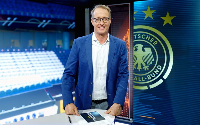 Titelchance für Deutschland: RTL-Moderator Florian König wird durch das Finalspiel der U17 gegen Frankreich führen.