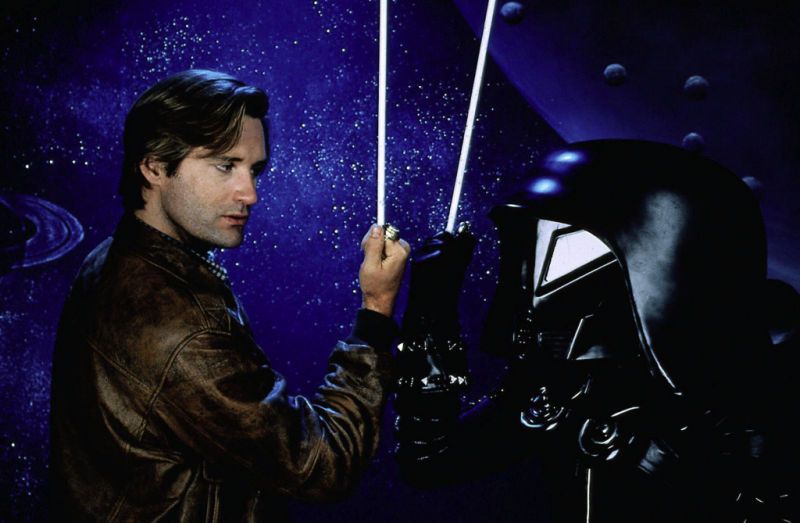 Wie "Deadline" berichtet, wird Bill Pullman (links) auch im neuen "Spaceballs"-Film als Lone Starr zu sehen sein.