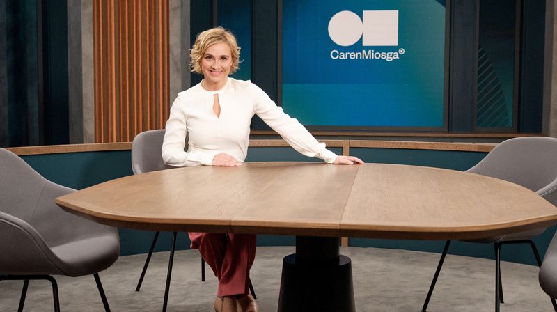 Im Talk von Caren Miosga gibt es neben Einzelgesprächen auch informative Erklärstücke, kurze Reportagen und Diskussionen mit weiteren Gästen.