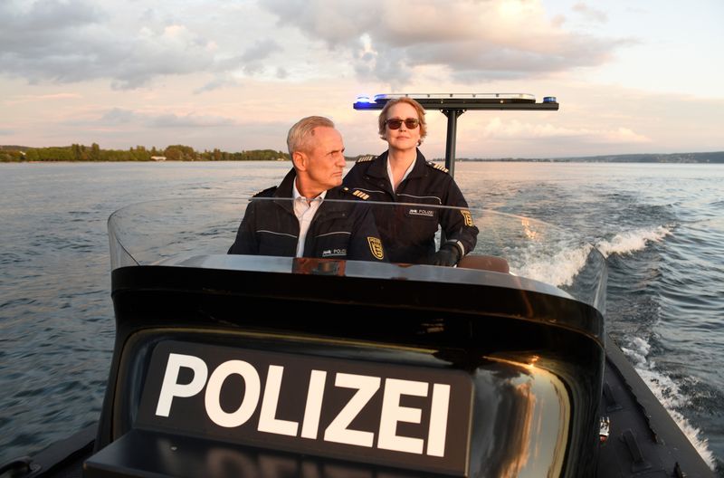 Deutsche Krimireihen spielen längst nicht mehr nur in Großstädten: Die Provinz als Drehort boomt - vor allem jenseits der großen Marken wie dem "Tatort". So bei der "WaPo Bodensee", die nun bereits in ihrer 100. Folge ermittelt (Dienstag, 30. Dezember, 18:50 Uhr, ARD). Zum Jubiläum präsentieren wir die beliebtesten Drehorte mit weniger als 100.000 Einwohnern.