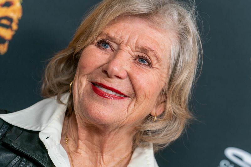 Jutta Speidel feiert am 26. März 2024 ihren 70. Geburtstag. Auf ihre Karriere kann die Münchnerin mehr als stolz sein. Sie schaffte den Schritt von einer Kinder- zur Kult- und Volksschauspielerin. Doch stets machte sie Schluss, bevor sie keine Lust mehr hatte. Das wichtigste Speidel-Werk ist aber wohl ihr Engagement für obdachlose Frauen.