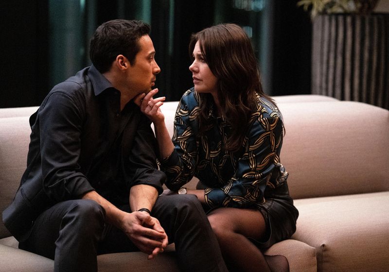 Saskia Blankenstein (Felicitas Woll) macht sich Sorgen um ihren Kollegen Max van Veeren (Klaus Steinbacher).