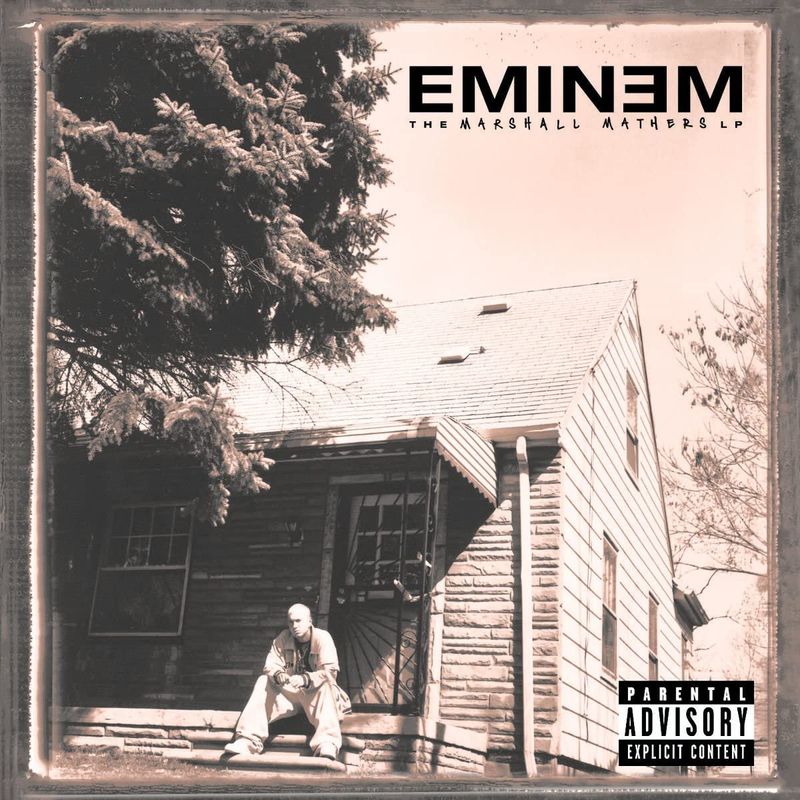 Auf dem zweiten Platz der meistverkauften HipHop-Alben aller Zeiten befindet sich laut Statista die im Jahr 2000 veröffentlichte "Marshall Mathers LP" von Eminem, das ebenfalls Diamant-Status erreichte. Für viele Kritiker zählt die dritte Platte des Detroiters auch qualitativ zu den stärksten Alben des Genres überhaupt. Nach der kommerziell ebenfalls erfolgreichen "Slim Shady LP" manifestierte sie Eminems Rapstar-Status. 