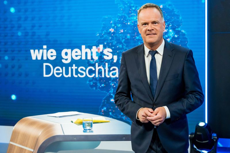 Bereits im August 2021 - kurz vor der letzten Bundestagswahl - stellte Christian Sievers die Frage "Wie geht's, Deutschland?". Die Sendung von damals ist in noch in der ZDF-Mediathek abrufbar. Das neue Sendekonzept dürfte dem alten entsprechen - es ist eine Mischung aus Bürgertalk, Politikerbefragung und Einspielfilmen.