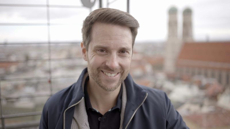 München ist die erste von drei deutschen Großstädten, die Mirko Drotschmann für "Terra X: Zeitreise Heimat" bereist.