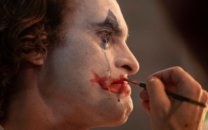 Für seine Darstellung im ersten "Joker"-Teil erhielt Joaquin Phoenix einen Oscar. Auch im zweiten Teil "Folie à Deux" übernimmt er seine Paraderolle.