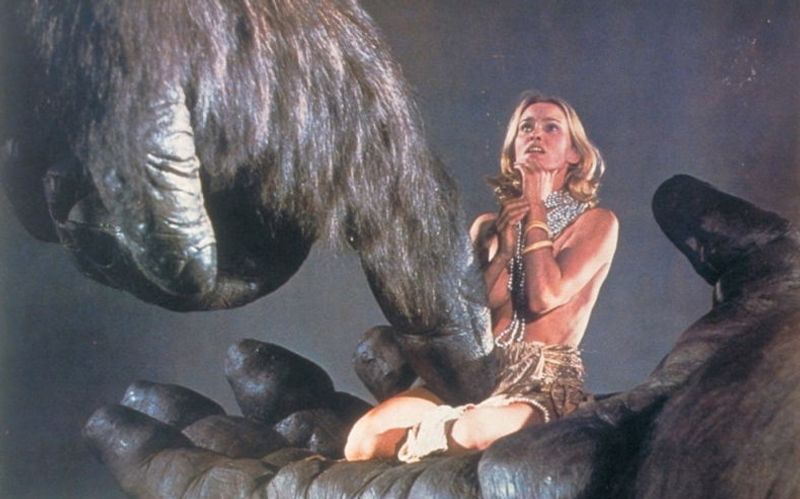 Sie gab in "King Kong" (1976) ihr Schauspieldebüt und wurde sogleich mit dem Golden Globe als beste Nachwuchsdarstellerin ausgezeichnet: Bis Ende der 90er-Jahre galt Jessica Lange als einer der gefragtesten Schauspielerinnen in Hollywood. Für ihre Rollen in "Tootsie" (1982) und "Operation Blue Sky" (1994) wurde sie mit dem Oscar ausgezeichnet.