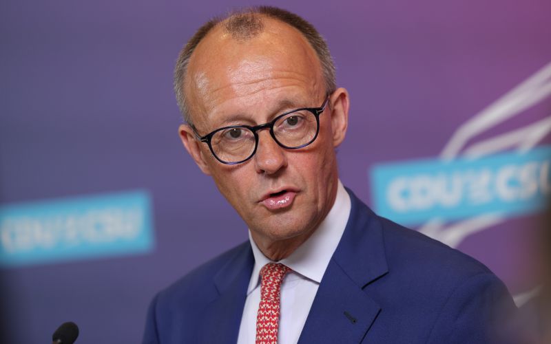 Friedrich Merz schließt einen Machtkampf mit Markus Söder um die Spitzenkandidatur der Union für die Bundestagswahl 2025 aus.