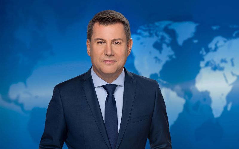 Jens Riewa ist seit vielen Jahren Sprecher der ARD-"Tagesschau". Bei den "Tagesthemen" wird er künftig nicht mehr vor der Kamera zu sehen sein.