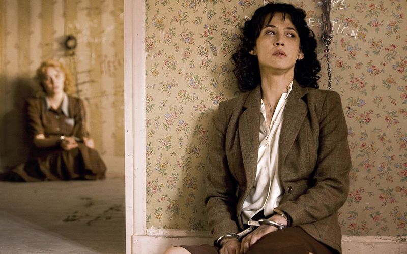 Ende einer Geheimmission? Louise Desfontaines (Sophie Marceau, rechts) und Jeanne Faussier (Julie Depardieu) sind in deutsche Gefangenschaft geraten.