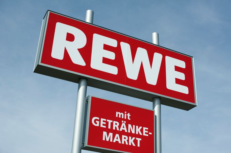 Mehrere Rostbratwürstchen, die unter anderem bei Rewe, Penny und Kaufland verkauft wurden, werden vom Hersteller zurückgerufen.