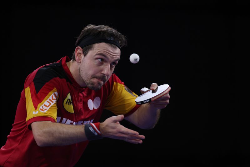 Ja, auch Timo Boll ist in "Marty Supreme" in einer kleinen Rolle zu sehen. Wenig überraschend spielt er in dem Sportfilm einen Tischtennis-Spieler.