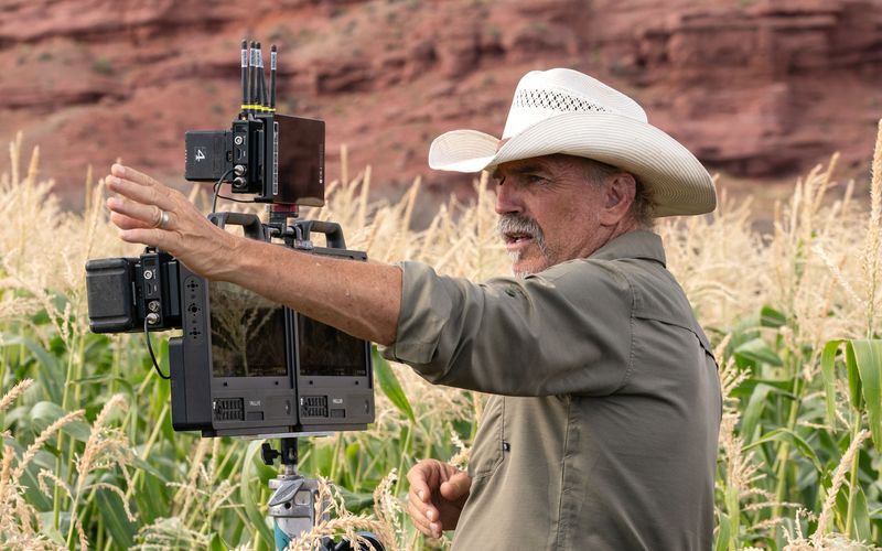 Kevin Costner zeichnet sich für "Horizon" als Autor, Regisseur, Produzent und Darsteller verantwortlich.
