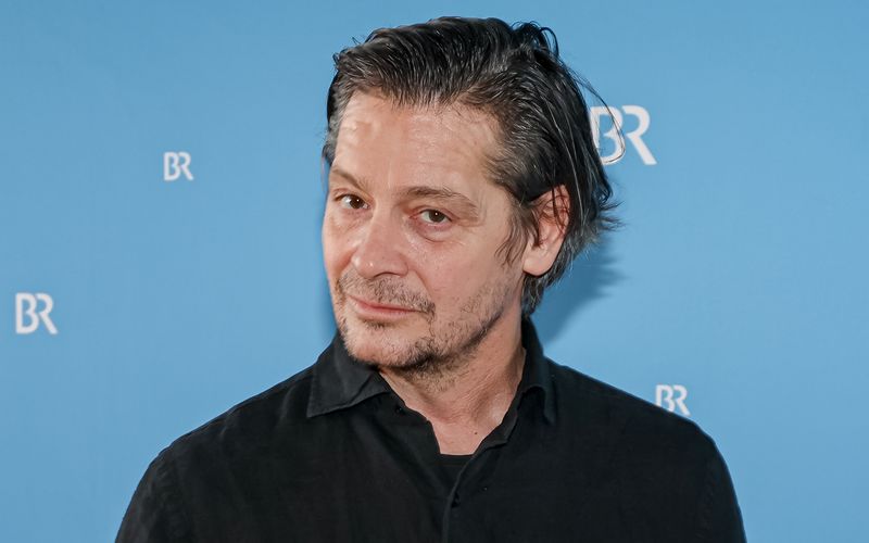 Schauspieler Fritz Karl feiert mit der neuen ARD-Reihe "Der Salzburg-Krimi" sein Debüt als Drehbuchautor.