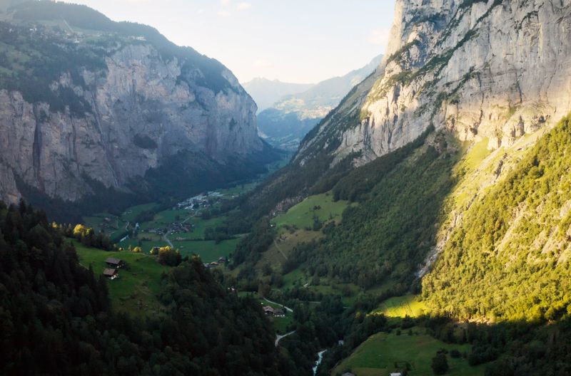 Das Lauterbrunnental in der Schweiz könnte Tolkien zu Elben-Landschaften inspiriert haben.
