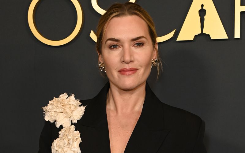 Happy Birthday, Kate Winslet! Die Oscar-Preisträgerin feiert am 5. Oktober tatsächlich bereits ihren 50. Geburtstag! Ihr Alter sieht man dem "Titanic"-Star nicht an - wie auch manch anderem der attraktiven Ü50-"Alten" in unserer Bildergalerie ...   