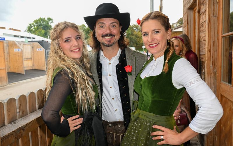 Mit Lanny Lanner und ihrer Mutter Stefanie Hertel ist Johanna Mross Mitglied der Country-Band "More Than Words".