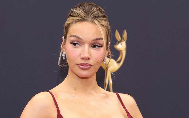 In ihrer Schulzeit fühlte sich Shirin David oft alleine.