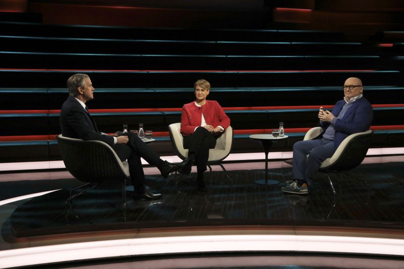 Bei "Markus Lanz" debattierte Jana Puglierin am Mittwochabend mit Ulf Röller (rechts) über den Einsatz einer möglichen europäischen Armee.