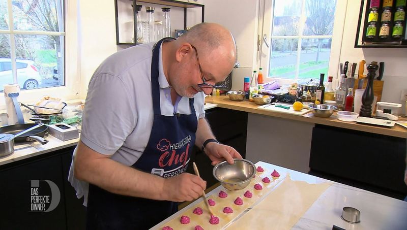 Gourmet und Koch-Fan Stefan (56) hat bereits 47 Kochkurse besucht.