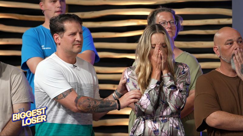 Crying, hoping, waiting: Die Coaches Christine Theiss und Ramin Abtin haben bei "The Biggest Loser" keinen einfachen Job. Ihre Schützlinge werden zusehens stutenbissiger.