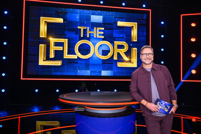 Matthias Opdenhövel führt Publikum und Teilnehmer durch eine Quizshow-Variante, die bei ihrem Debüt im Vorjahr nicht gerade Begeisterungsstürme auslöste.