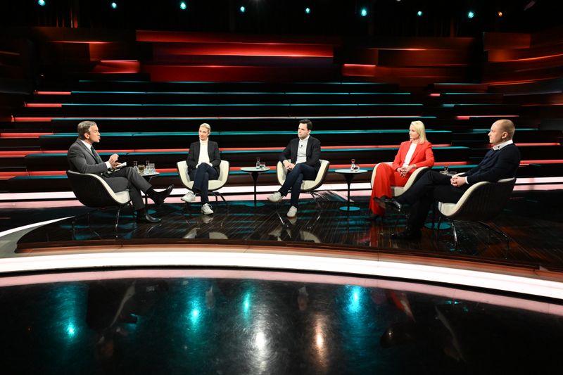 Zu Gast bei Markus Lanz waren (von links) Alice Weidel, Johannes Winkel, Sonja Álvarez und Justus Bender.