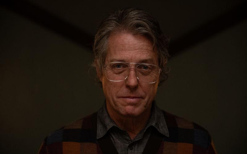 Hugh Grant in ungewohnt düsterer Rolle: In "Heretic" spielt der einstige Sonnyboy einen Psychopathen.