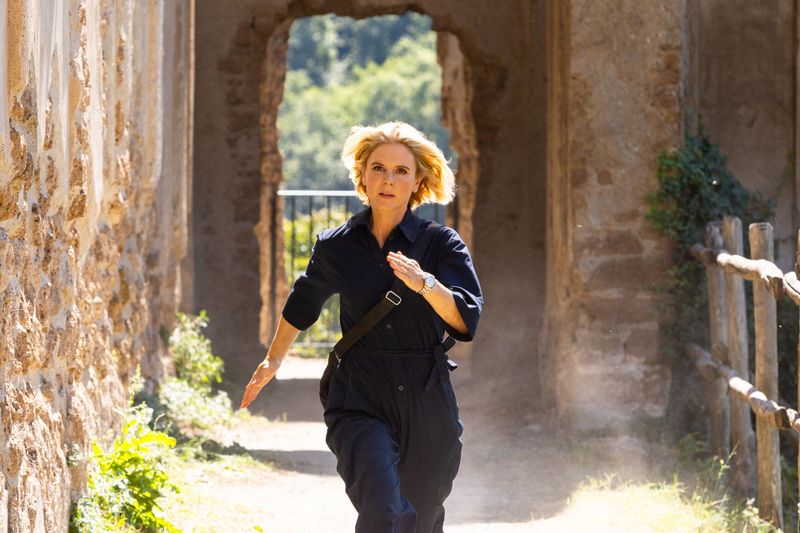 "Signora Volpe" ist wieder auf Verbrecherjagd im schönen Italien: Sylvia Fox (Emilia Fox) gerät in drei neuen Folgen in ein Netz aus Geheimnissen.