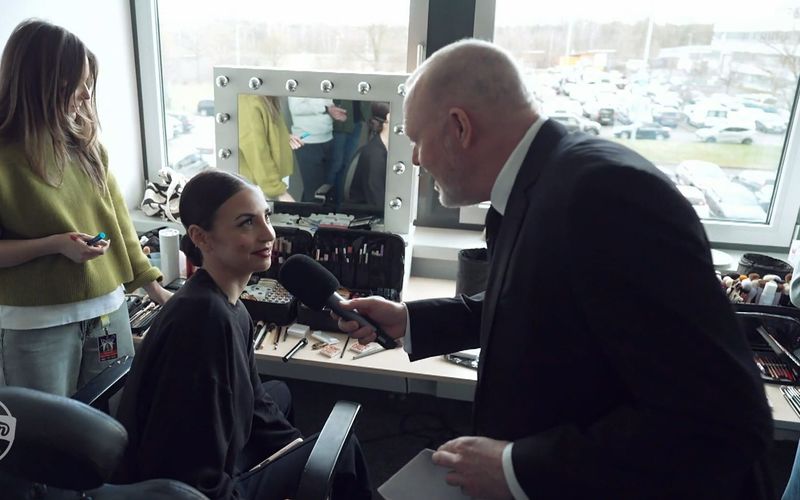 Stefan Raab sprach hinter den Kulissen von "Let's Dance" unter anderem mit Ekat Leonova.