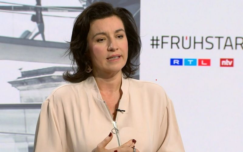 Nach dem Angriff gegen die Familie ihres Parteikollegen Günther Felßner beklagte CSU-Politikerin Dorothee Bär einen "ganz großen Schaden für die Demokratie".