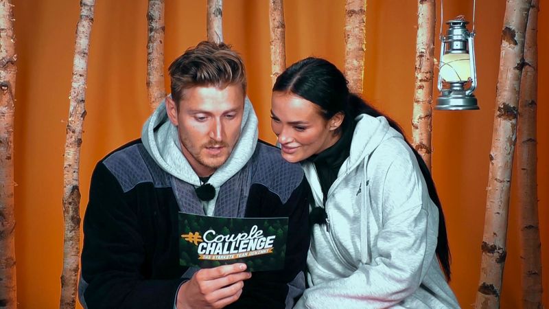 Tommy und Paulina bekommen (wie alle anderen auch) ein unmoralisches Angebot.