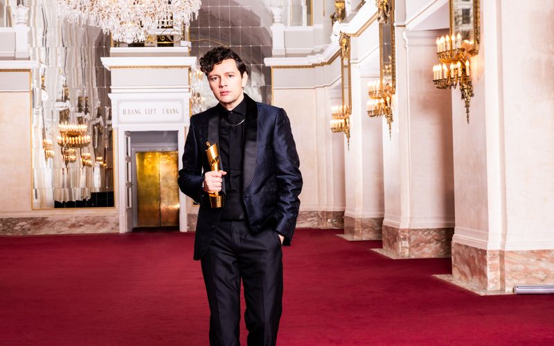 Schauspieler, Musiker, Regisseur: Christian Friedel freut sich darauf, als Moderator durch die Gala führen zu dürfen. Dabei wird er auch von seiner Band begleitet.
