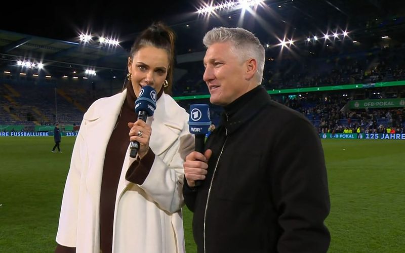 Bastian Schweinsteiger und Esther Sedlaczek lieferten sich humorvollen Schlagabtausch.