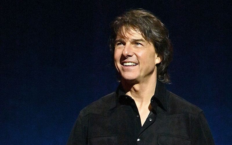 Tom Cruise hat Grund zum Strahlen. Gehört er doch zu den absoluten Top-Stars in Hollywood. Scheinbar mühelos schaffte der Schauspieler den Spagat zwischen Blockbuster und Filmen mit künstlerischem Anspruch. Als Mensch aber bleibt er umstritten. Zur Ausstrahlung des Mystery-Thrillers "Vanilla Sky" am 9. April, 20.15 Uhr auf ARTE erinnert die Galerie an einige der denkwürdigsten Momente in seiner Karriere.