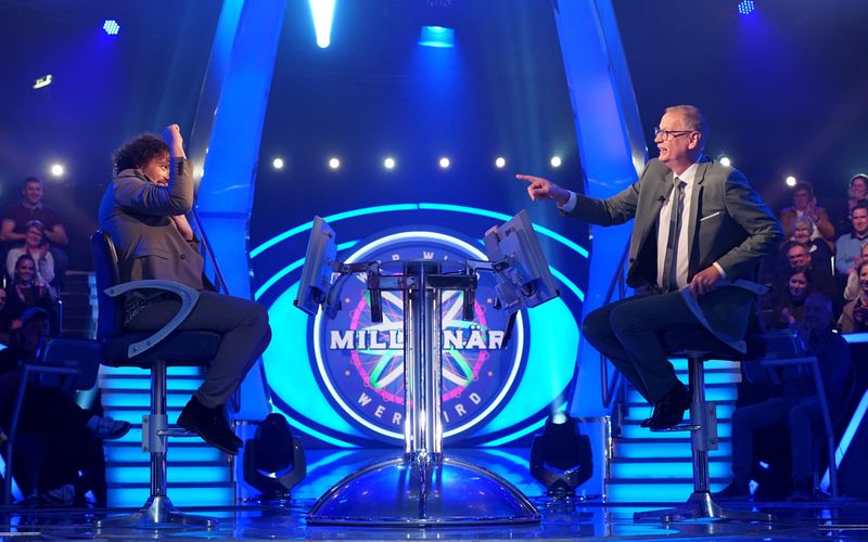 Günther Jauch (rechts) und sein Kandidat Paul Meyer lieferten sich manchen humorvollen Schlagabtausch.