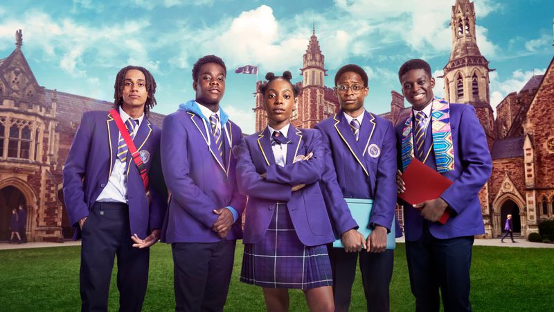 Toby (Sekou Diaby, von links), Jaheim (Josh Tedeku), Leah (Jodie Campbell), Omar (Myles Kamwendo) und Femi (Aruna Jalloh) wagen den Sprung ins Ungewisse. Wie wird es ihnen auf der Eliteschule ergehen?
