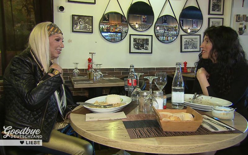 Funkt es zwischen Alicia (links) und Marie? 
