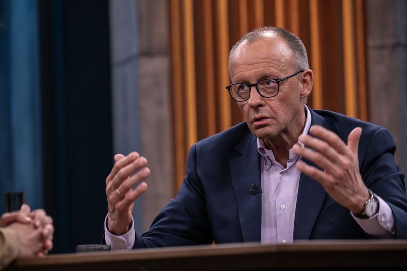 Hinsichtlich der kriselnden Wirtschaft räumte Friedrich Merz ein: "Es wird keinen schnellen Gewinn geben."