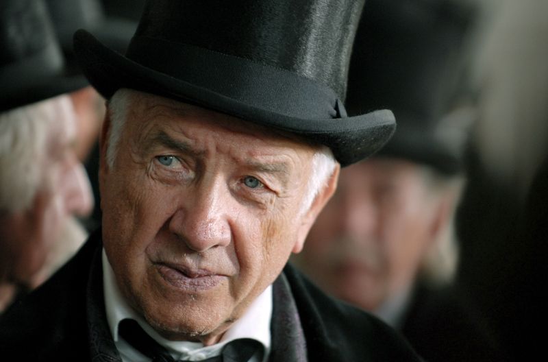 Armin Mueller-Stahl spielt das Familienoberhaupt Jean, nach dessen Tod der Zerfall der Buddenbrooks beginnt.

