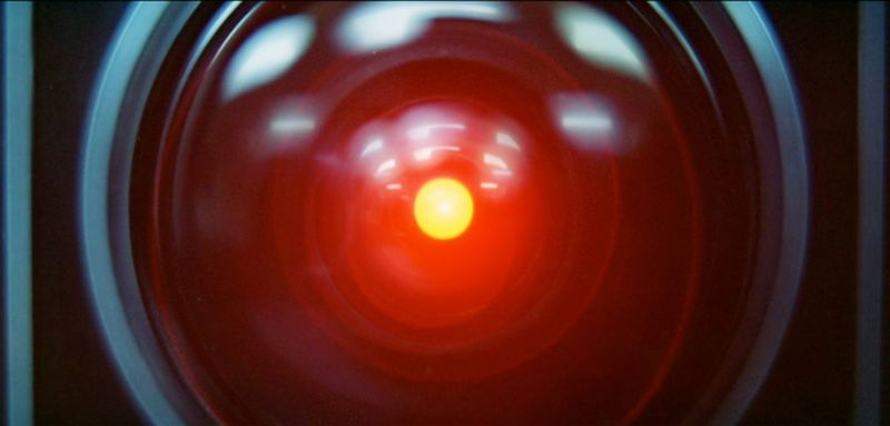 Ob bedrohlich oder wohlgesonnen - die Darstellung von Künstlicher Intelligenz im Kino ist so vielfältig wie visionär. Diese 15 Filme haben das Thema KI auf besondere Weise behandelt: technisch brillant, erzählerisch innovativ oder gesellschaftlich beunruhigend. Eine Auswahl, die zeigt, wie sehr uns die Frage beschäftigt, was passiert, wenn Maschinen denken - oder gar fühlen lernen.